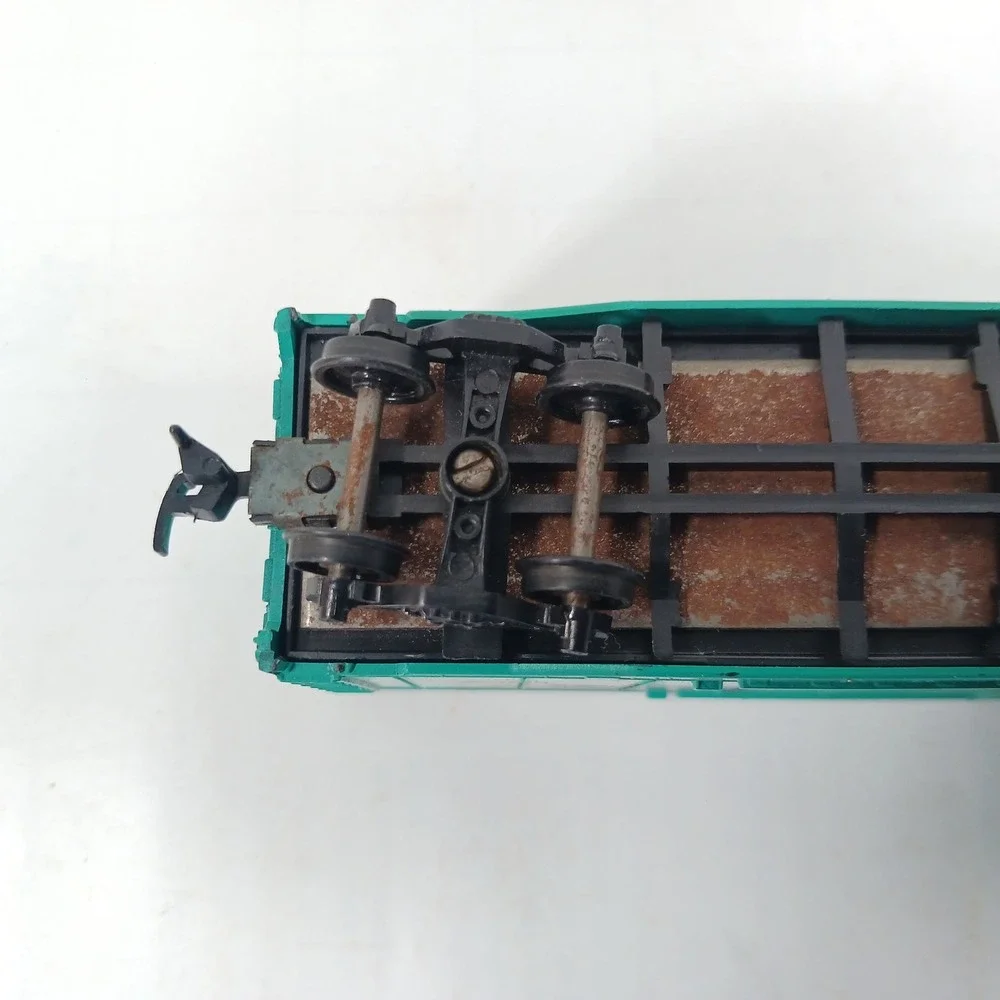 HO Scale Penn Central 50ft Sliding Door Boxcar Jade Green PC 142770 Vintage